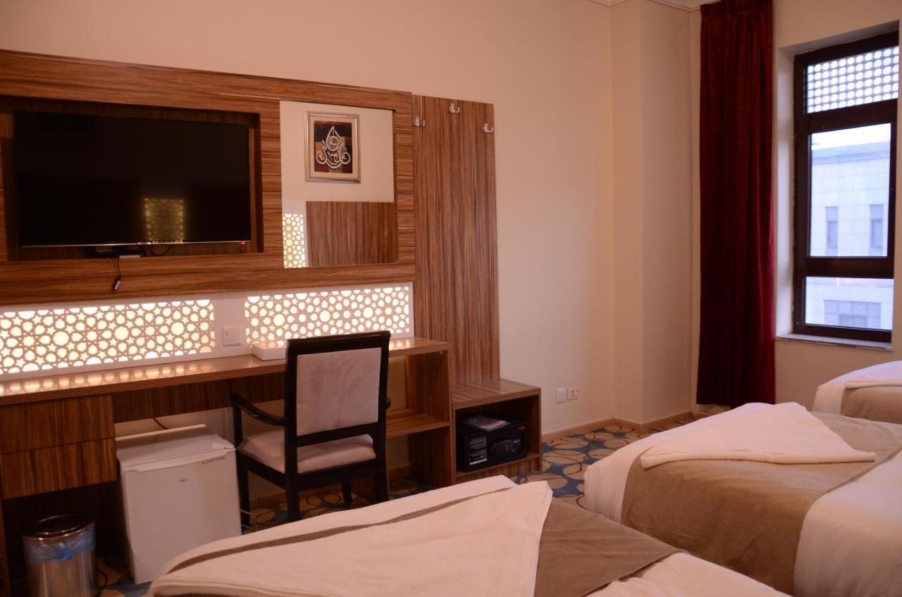 Hotel Artal International