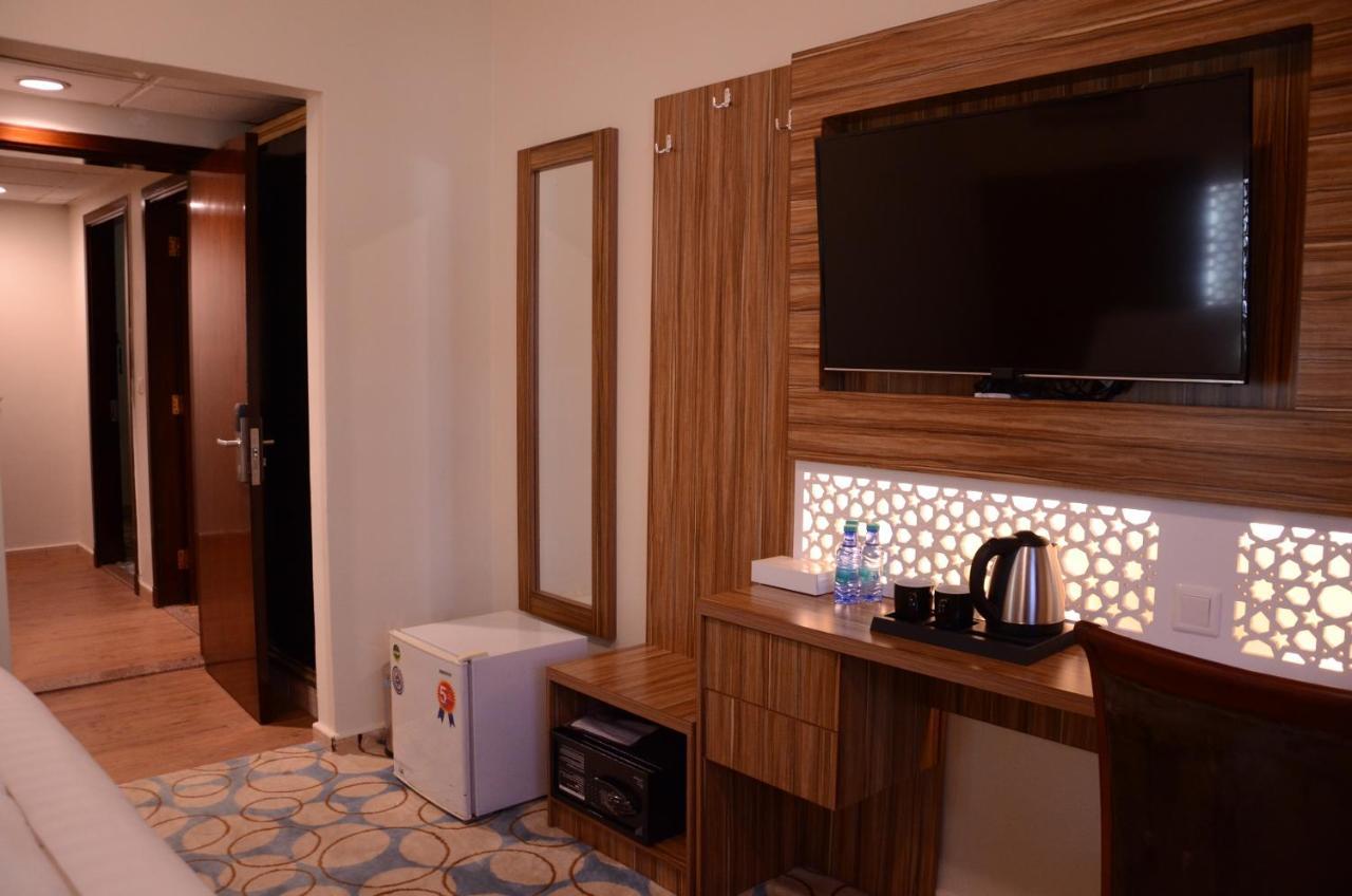 Hotel Artal International